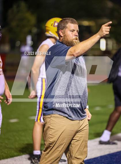 Thumbnail 2 in DeSoto Central vs. Germantown photogallery.