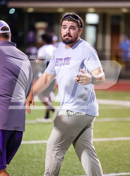 Thumbnail 3 in DeSoto Central vs. Germantown photogallery.