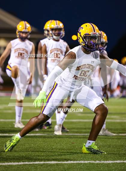 Thumbnail 3 in DeSoto Central vs. Germantown photogallery.