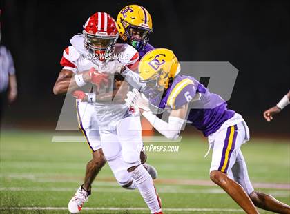 Thumbnail 2 in DeSoto Central vs. Germantown photogallery.