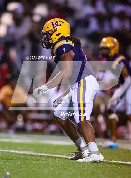 Thumbnail 2 in DeSoto Central vs. Germantown photogallery.
