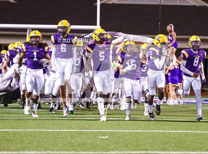 Thumbnail 2 in DeSoto Central vs. Germantown photogallery.