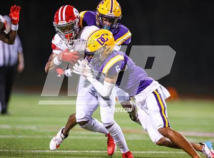 Thumbnail 3 in DeSoto Central vs. Germantown photogallery.