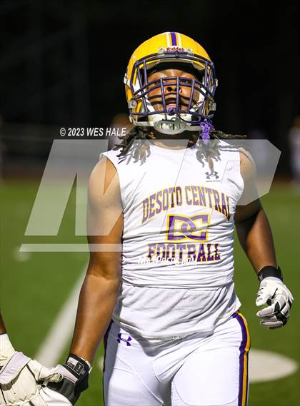 Thumbnail 2 in DeSoto Central vs. Germantown photogallery.