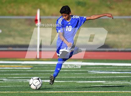 Thumbnail 3 in Los Altos @ Charter Oak photogallery.