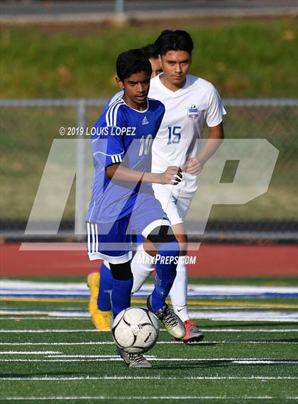 Thumbnail 2 in Los Altos @ Charter Oak photogallery.