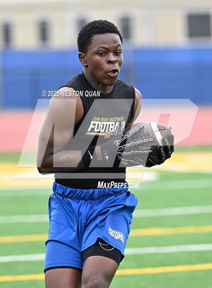 Thumbnail 1 in Dominguez vs. Muir (LB Poly Legends 7x7) photogallery.