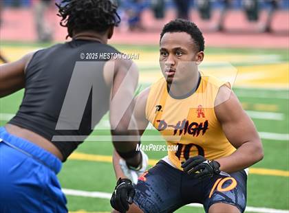 Thumbnail 3 in Dominguez vs. Muir (LB Poly Legends 7x7) photogallery.