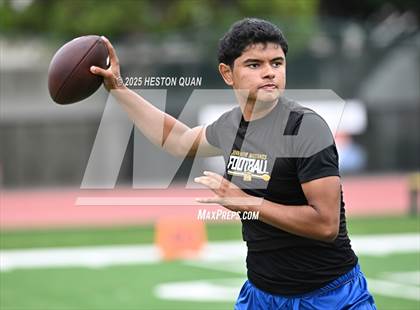 Thumbnail 2 in Dominguez vs. Muir (LB Poly Legends 7x7) photogallery.