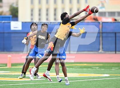 Thumbnail 3 in Dominguez vs. Muir (LB Poly Legends 7x7) photogallery.