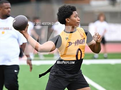 Thumbnail 2 in Dominguez vs. Muir (LB Poly Legends 7x7) photogallery.