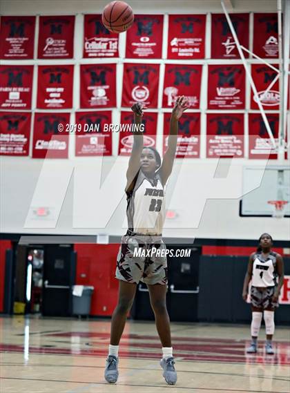 Thumbnail 3 in Cosby vs. Fulton photogallery.