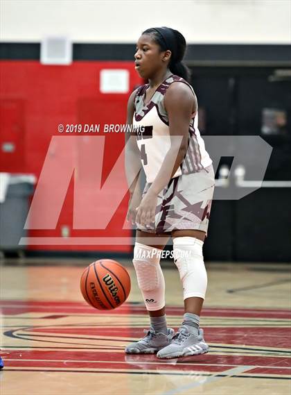 Thumbnail 3 in Cosby vs. Fulton photogallery.