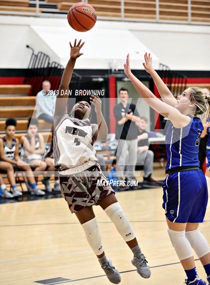 Thumbnail 3 in Cosby vs. Fulton photogallery.
