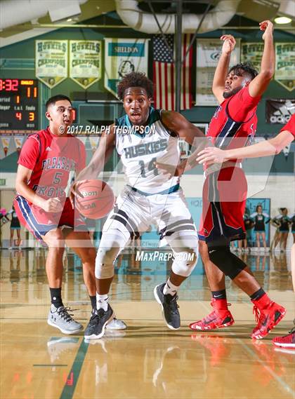 Thumbnail 2 in Pleasant Grove @ Sheldon (Senior Night) photogallery.