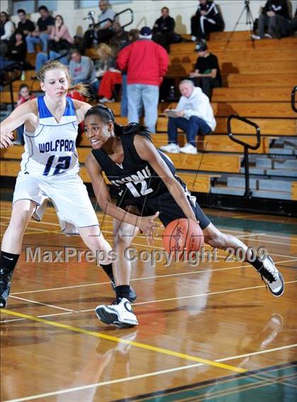 Thumbnail 1 in West Hills vs. Stockdale photogallery.