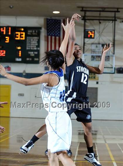 Thumbnail 3 in West Hills vs. Stockdale photogallery.