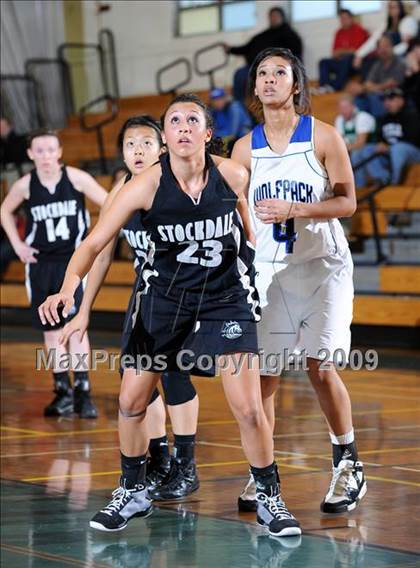 Thumbnail 3 in West Hills vs. Stockdale photogallery.