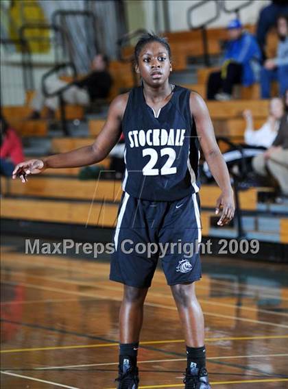 Thumbnail 1 in West Hills vs. Stockdale photogallery.