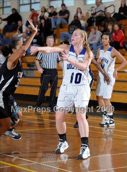 Thumbnail 3 in West Hills vs. Stockdale photogallery.