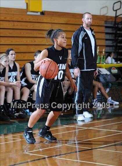 Thumbnail 3 in West Hills vs. Stockdale photogallery.