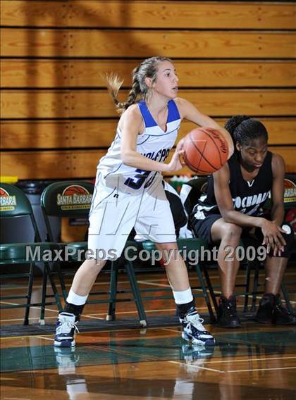 Thumbnail 1 in West Hills vs. Stockdale photogallery.