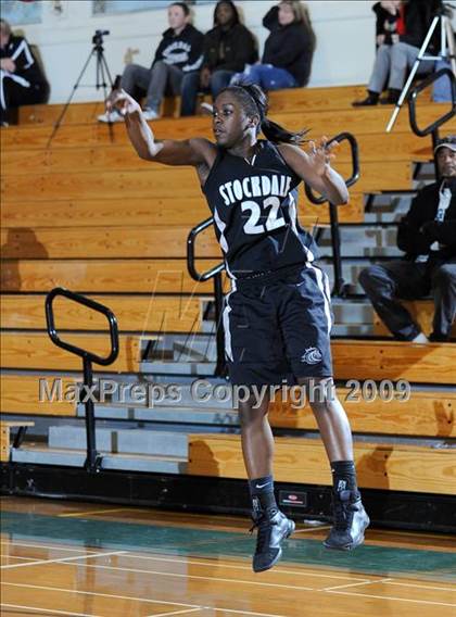 Thumbnail 2 in West Hills vs. Stockdale photogallery.