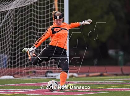 Thumbnail 1 in Sacred Heart Prep vs. Menlo School photogallery.