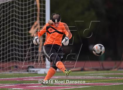 Thumbnail 2 in Sacred Heart Prep vs. Menlo School photogallery.