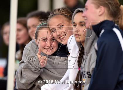 Thumbnail 2 in Sacred Heart Prep vs. Menlo School photogallery.