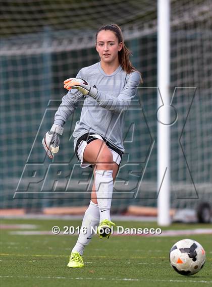 Thumbnail 2 in Sacred Heart Prep vs. Menlo School photogallery.