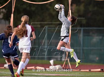 Thumbnail 2 in Sacred Heart Prep vs. Menlo School photogallery.