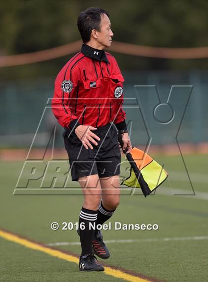 Thumbnail 3 in Sacred Heart Prep vs. Menlo School photogallery.