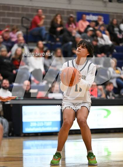 Thumbnail 1 in Borah vs Meridian (IHSAA 5A District III Quarterfinals) photogallery.