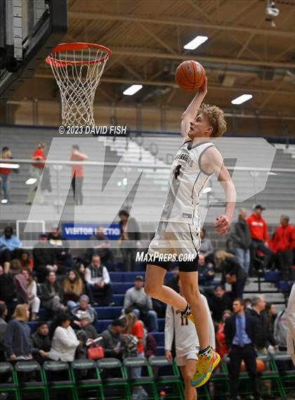 Thumbnail 1 in Borah vs Meridian (IHSAA 5A District III Quarterfinals) photogallery.