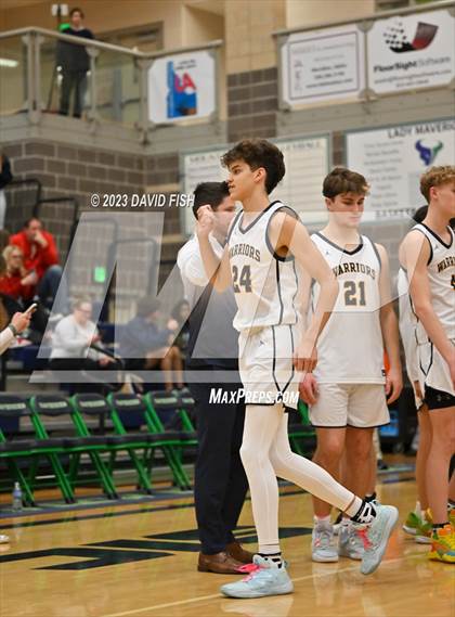 Thumbnail 2 in Borah vs Meridian (IHSAA 5A District III Quarterfinals) photogallery.