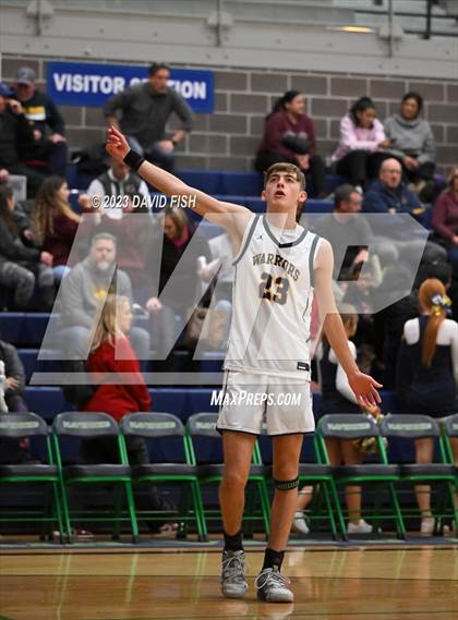 Thumbnail 1 in Borah vs Meridian (IHSAA 5A District III Quarterfinals) photogallery.