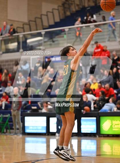 Thumbnail 1 in Borah vs Meridian (IHSAA 5A District III Quarterfinals) photogallery.