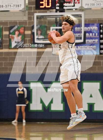 Thumbnail 1 in Borah vs Meridian (IHSAA 5A District III Quarterfinals) photogallery.