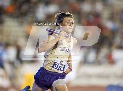 Thumbnail 3 in UIL 2A Boys State Track Meet photogallery.