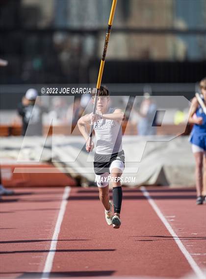 Thumbnail 1 in UIL 2A Boys State Track Meet photogallery.