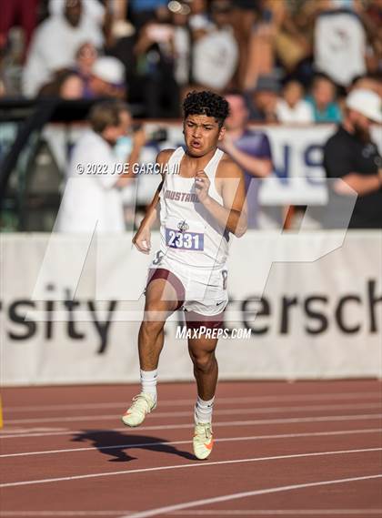 Thumbnail 2 in UIL 2A Boys State Track Meet photogallery.