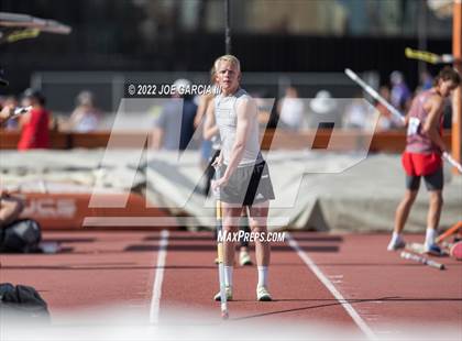 Thumbnail 2 in UIL 2A Boys State Track Meet photogallery.