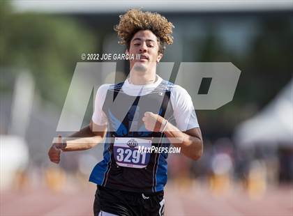 Thumbnail 3 in UIL 2A Boys State Track Meet photogallery.