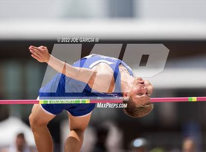 Thumbnail 2 in UIL 2A Boys State Track Meet photogallery.