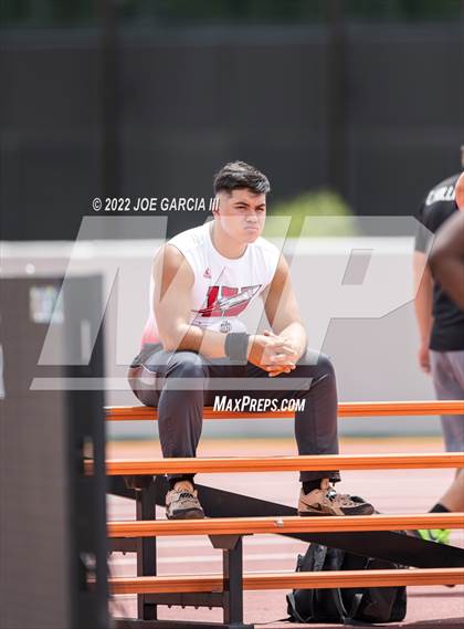Thumbnail 3 in UIL 2A Boys State Track Meet photogallery.