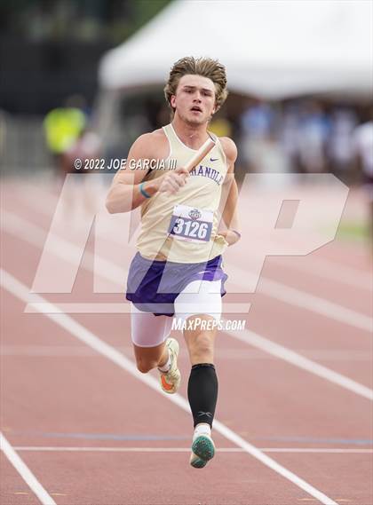 Thumbnail 3 in UIL 2A Boys State Track Meet photogallery.