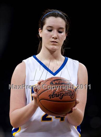 Thumbnail 3 in Notre Dame Academy vs. Newport Central Catholic (KHSAA Ninth Region Semifinal) photogallery.