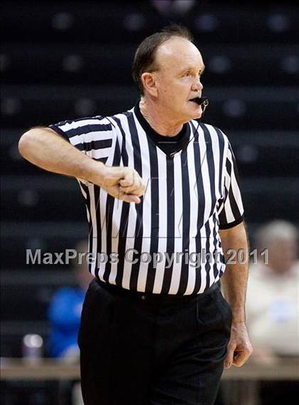 Thumbnail 3 in Notre Dame Academy vs. Newport Central Catholic (KHSAA Ninth Region Semifinal) photogallery.