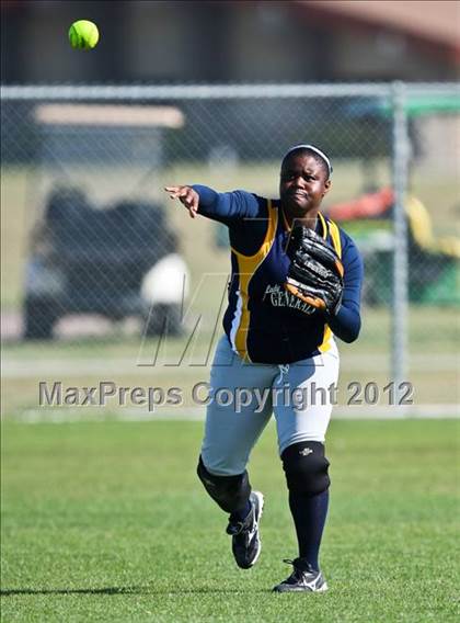 Thumbnail 1 in Shafter vs East (Mira Monte Invitational) photogallery.